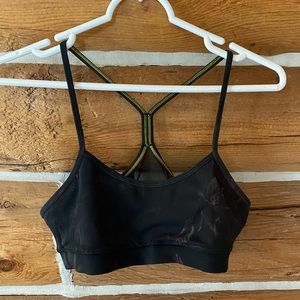 Marbled lululemon sports bra size 6-8 black